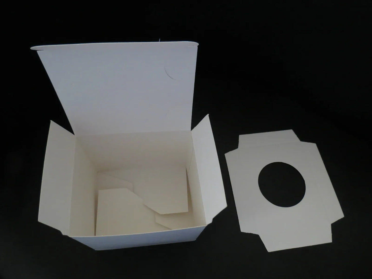 1 Hole Cupcake Box (No Window)